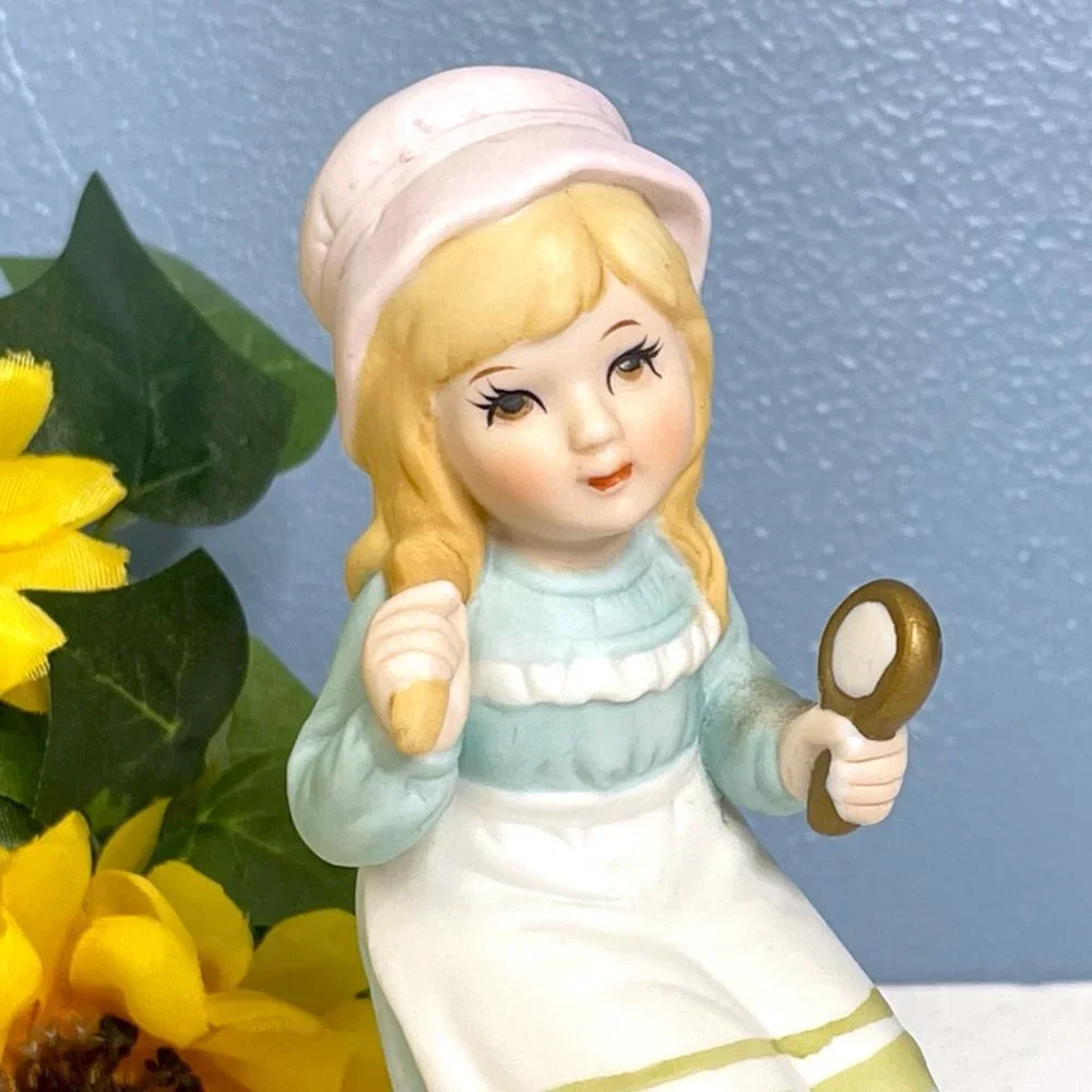 RARE Vintage 1983 New England Collectors Society Lot of 3‎ Porcelain Figurines